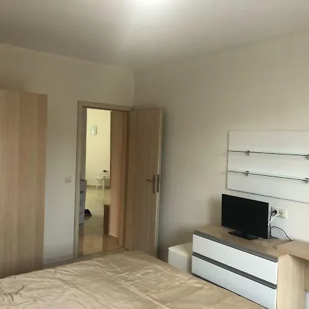 Star Dreams, * スヴェティ・ヴラス